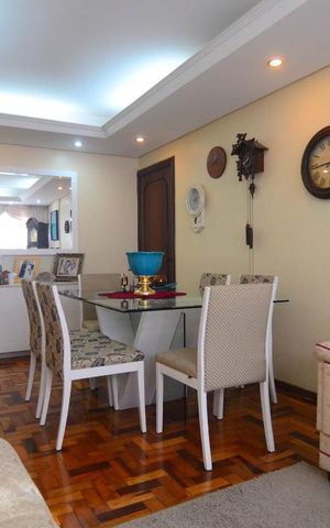 Apartamento à venda com 130m², 3 quartos e 1 vagaSala