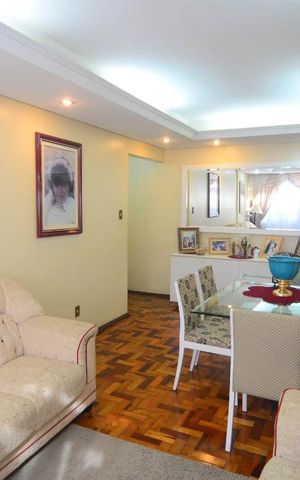 Apartamento à venda com 130m², 3 quartos e 1 vagaSala