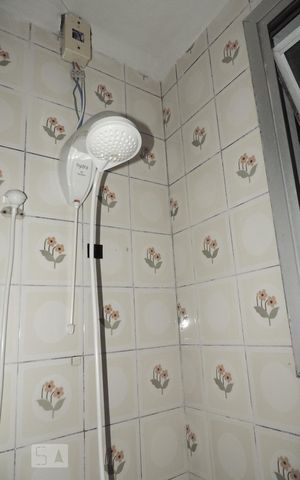 Apartamento para alugar com 43m², 1 quarto e sem vagaBanheiro - Chuveiro