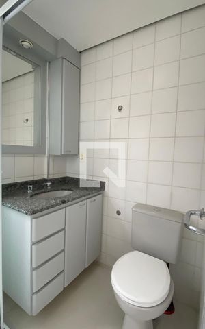 Apartamento para alugar com 86m², 2 quartos e 2 vagasBanheiro Corredor