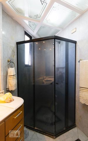 Apartamento à venda com 120m², 3 quartos e 2 vagas Apartamento à venda com 120m², 3 quartos e 2 vagasBanheiro da Suíte