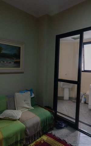 Apartamento à venda com 120m², 3 quartos e 2 vagas Apartamento à venda com 120m², 3 quartos e 2 vagasQuarto de Serviço