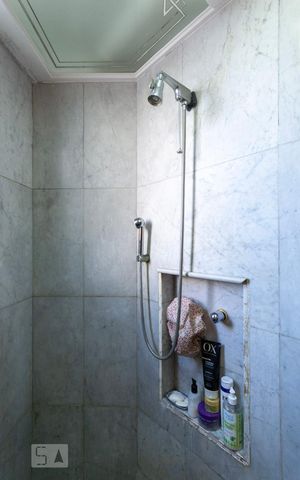 Apartamento à venda com 120m², 3 quartos e 2 vagas Apartamento à venda com 120m², 3 quartos e 2 vagasBanheiro da Suíte