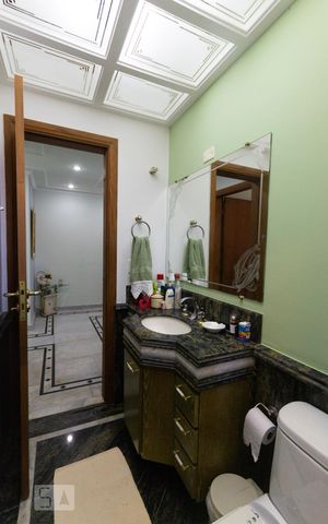 Apartamento à venda com 120m², 3 quartos e 2 vagas Apartamento à venda com 120m², 3 quartos e 2 vagasBanheiro Social