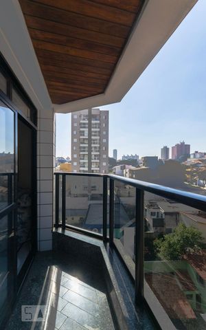 Apartamento à venda com 120m², 3 quartos e 2 vagas Apartamento à venda com 120m², 3 quartos e 2 vagasVaranda da Sala