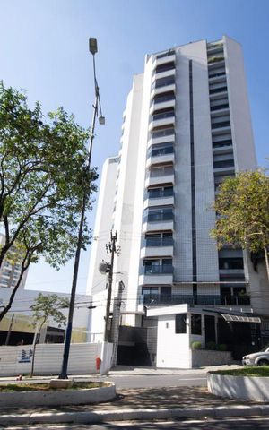 Apartamento à venda com 120m², 3 quartos e 2 vagas Apartamento à venda com 120m², 3 quartos e 2 vagasFachada