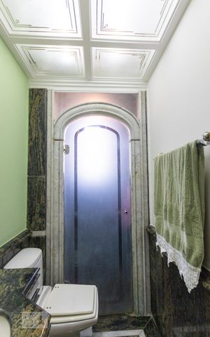 Apartamento à venda com 120m², 3 quartos e 2 vagas Apartamento à venda com 120m², 3 quartos e 2 vagasBanheiro Social