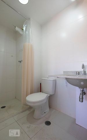 Studio à venda com 35m², 1 quarto e 1 vaga Studio à venda com 35m², 1 quarto e 1 vagaBanheiro