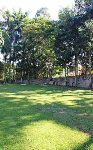 Casa para alugar com 1600m², 6 quartos e 8 vagasCampo de Futebol