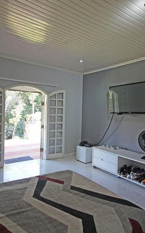 Casa para alugar com 1600m², 6 quartos e 8 vagasSuíte 2