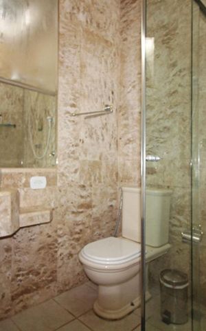 Casa para alugar com 1600m², 6 quartos e 8 vagasBanheiro Suíte 2