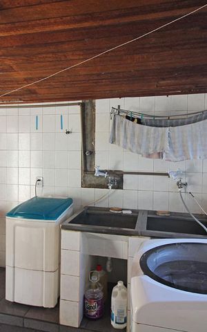 Casa para alugar com 1600m², 6 quartos e 8 vagasLavanderia