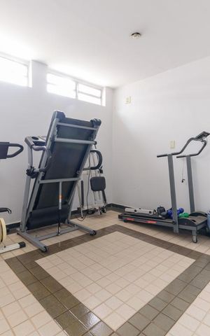 Apartamento à venda com 75m², 2 quartos e 1 vaga Apartamento à venda com 75m², 2 quartos e 1 vagaAcademia