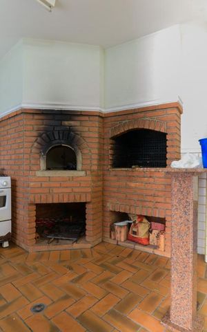 Apartamento à venda com 75m², 2 quartos e 1 vaga Apartamento à venda com 75m², 2 quartos e 1 vagaÁrea comum - Churrasqueira