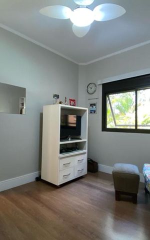 Apartamento à venda com 212m², 3 quartos e 3 vagas Apartamento à venda com 212m², 3 quartos e 3 vagasSuíte 2