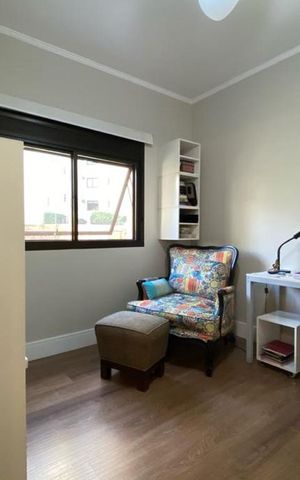 Apartamento à venda com 212m², 3 quartos e 3 vagas Apartamento à venda com 212m², 3 quartos e 3 vagasSuíte 2