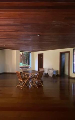Apartamento à venda com 212m², 3 quartos e 3 vagas Apartamento à venda com 212m², 3 quartos e 3 vagasÁrea comum - Salão de festas