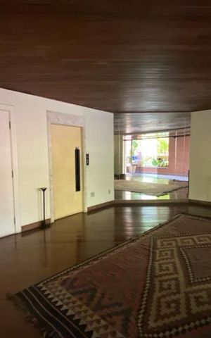 Apartamento à venda com 212m², 3 quartos e 3 vagas Apartamento à venda com 212m², 3 quartos e 3 vagasHall Social