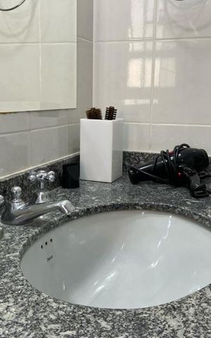 Apartamento à venda com 212m², 3 quartos e 3 vagas Apartamento à venda com 212m², 3 quartos e 3 vagasBanheiro - Torneira