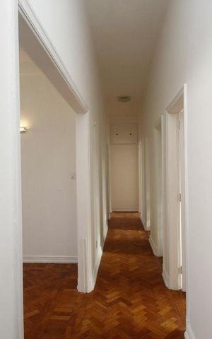 Apartamento para alugar com 202m², 4 quartos e 1 vagaCorredor
