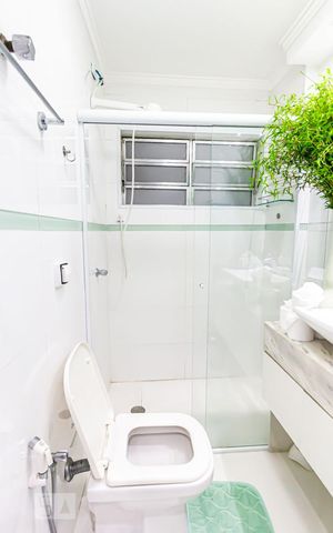 Studio à venda com 43m², 1 quarto e sem vaga Studio à venda com 43m², 1 quarto e sem vagaBanheiro