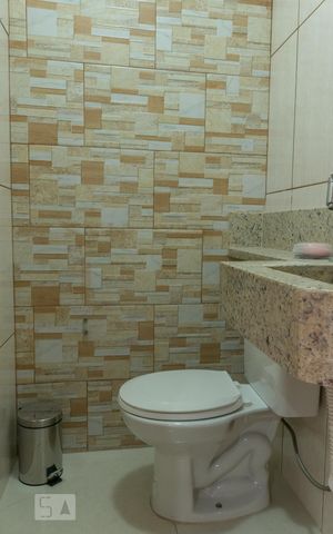 Casa à venda com 250m², 3 quartos e 2 vagas Casa à venda com 250m², 3 quartos e 2 vagasLavabo