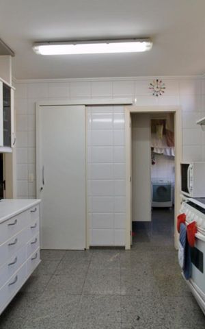 Apartamento para alugar com 197m², 4 quartos e 3 vagasCozinha
