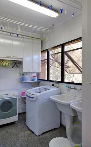 Apartamento para alugar com 197m², 4 quartos e 3 vagasÁrea de Serviço