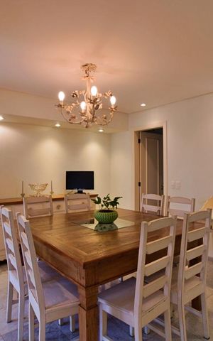 Apartamento para alugar com 197m², 4 quartos e 3 vagasSala