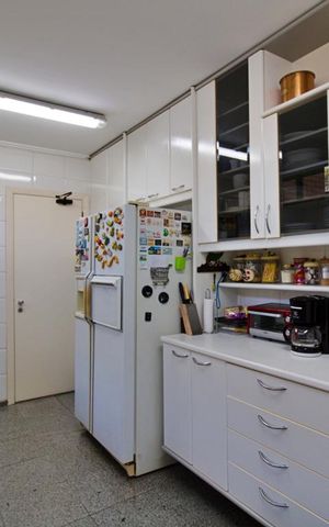 Apartamento para alugar com 197m², 4 quartos e 3 vagasCozinha