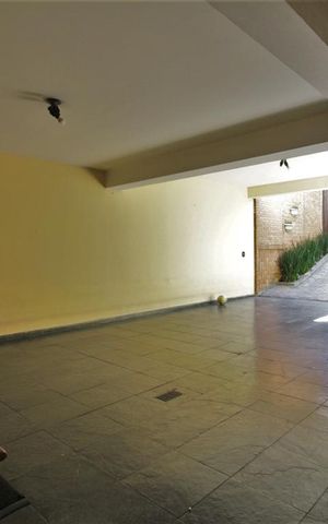 Casa à venda com 205m², 4 quartos e 3 vagasGaragem