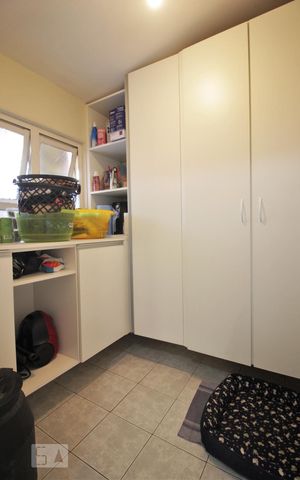 Casa à venda com 205m², 4 quartos e 3 vagasQuarto de Serviço