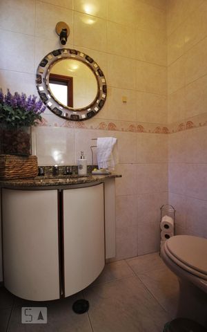 Casa à venda com 205m², 4 quartos e 3 vagasLavabo