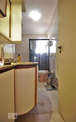 Casa à venda com 205m², 4 quartos e 3 vagasBanheiro da suíte 1