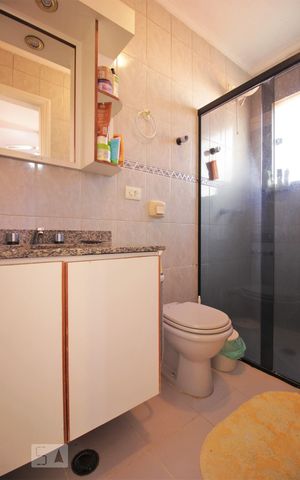 Casa à venda com 205m², 4 quartos e 3 vagasBanheiro da suíte 2