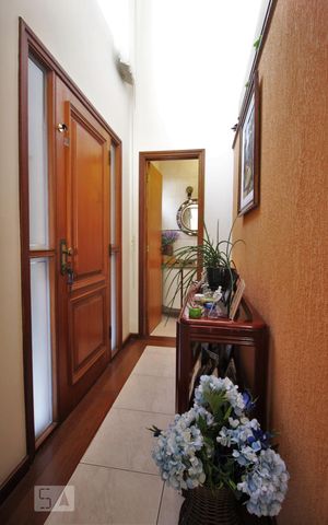 Casa à venda com 205m², 4 quartos e 3 vagasDetalhe da entrada