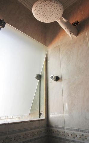 Casa à venda com 205m², 4 quartos e 3 vagasChuveiro