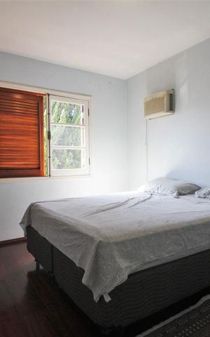 Casa à venda com 205m², 4 quartos e 3 vagasSuíte 3