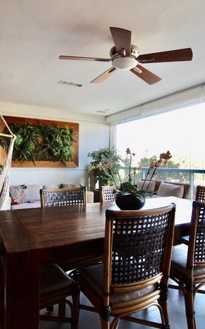 Apartamento à venda com 183m², 3 quartos e 3 vagas Apartamento à venda com 183m², 3 quartos e 3 vagasVaranda