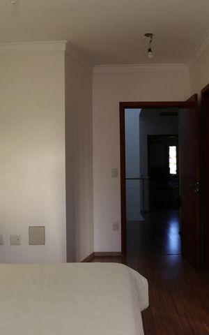 Casa à venda com 385m², 4 quartos e 6 vagasSuíte 1