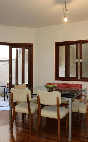 Casa à venda com 385m², 4 quartos e 6 vagasSala de Jantar