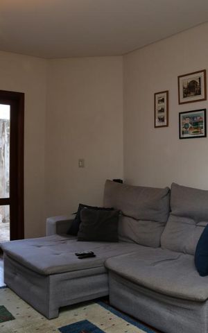 Casa à venda com 385m², 4 quartos e 6 vagasSala de TV