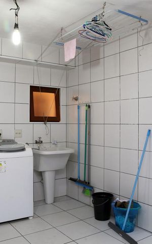 Casa à venda com 385m², 4 quartos e 6 vagasÁrea de Serviço