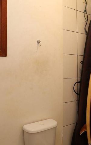 Casa à venda com 385m², 4 quartos e 6 vagasBanheiro de Serviço