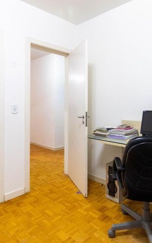 Casa à venda com 450m², 4 quartos e 4 vagas Casa à venda com 450m², 4 quartos e 4 vagasQuarto 2