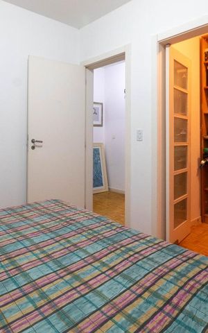 Casa à venda com 450m², 4 quartos e 4 vagas Casa à venda com 450m², 4 quartos e 4 vagasQuarto 1