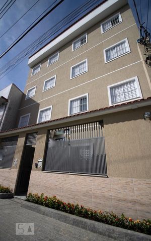 Casa de condomínio para alugar com 34m², 1 quarto e sem vaga Casa de condomínio para alugar com 34m², 1 quarto e sem vagaFachada