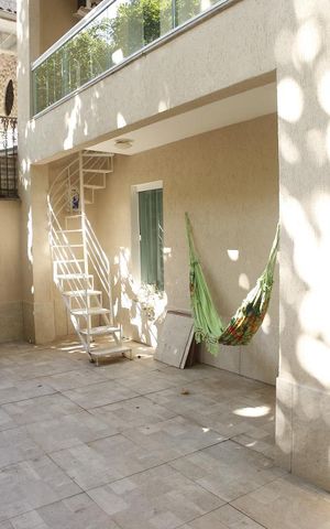 Casa para alugar com 160m², 2 quartos e 1 vagaEntrada