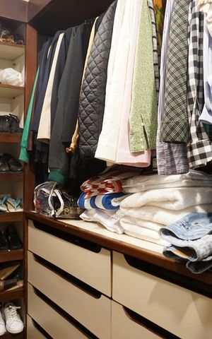 Casa de condomínio para alugar com 260m², 5 quartos e 2 vagasCloset da suíte 2
