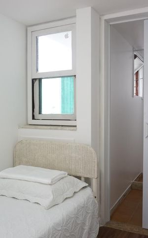 Casa de condomínio para alugar com 260m², 5 quartos e 2 vagasSuíte 3